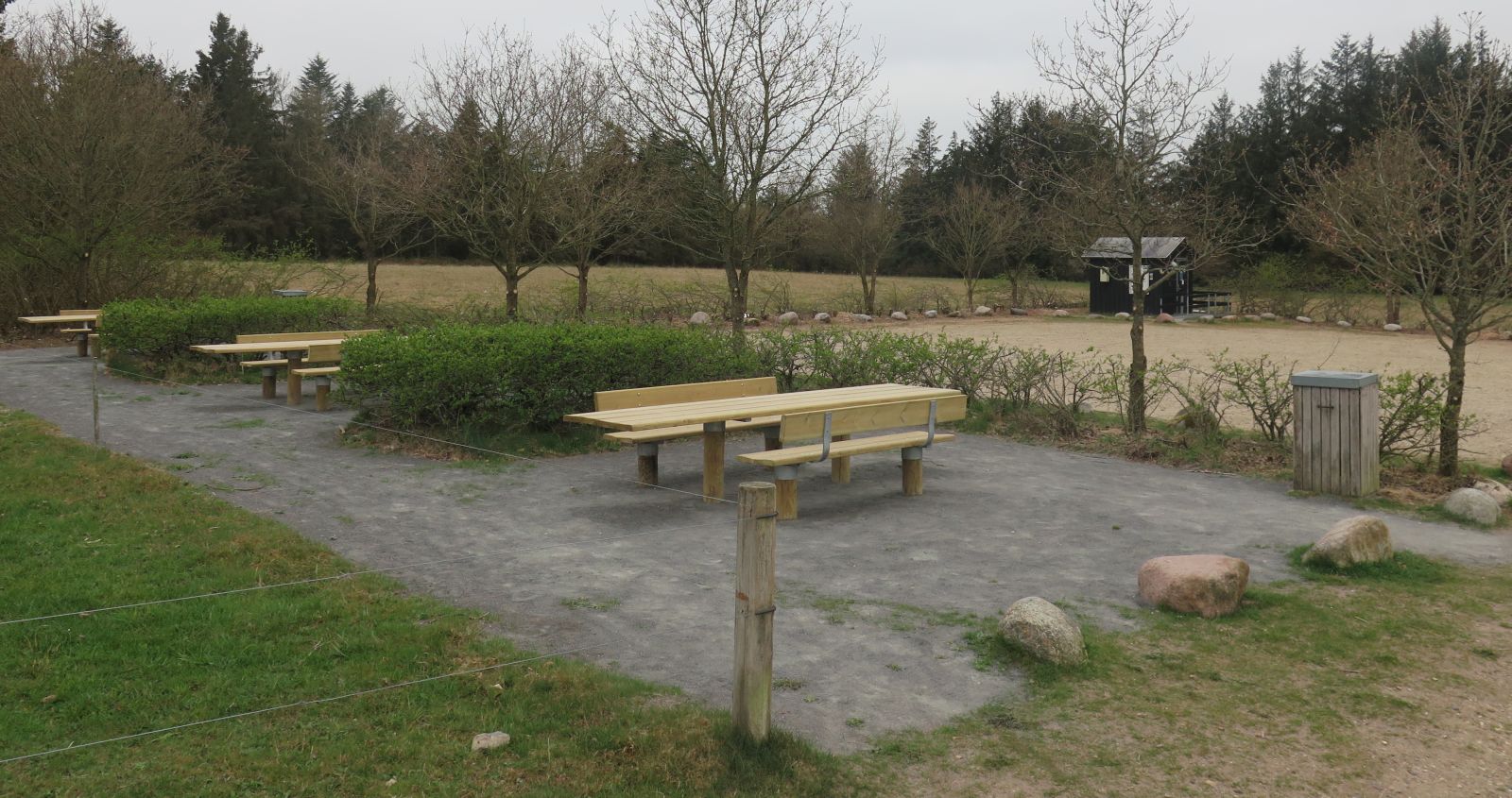 Bord/bænk ved Stubbergård Sø