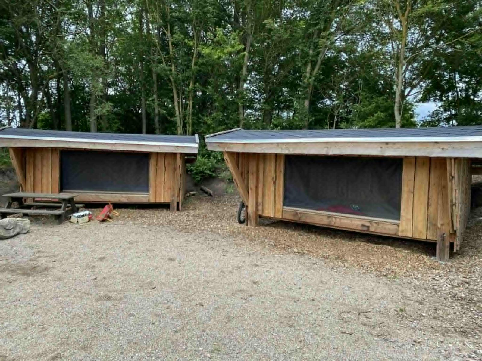 Norup Naturlegeplads, to shelters