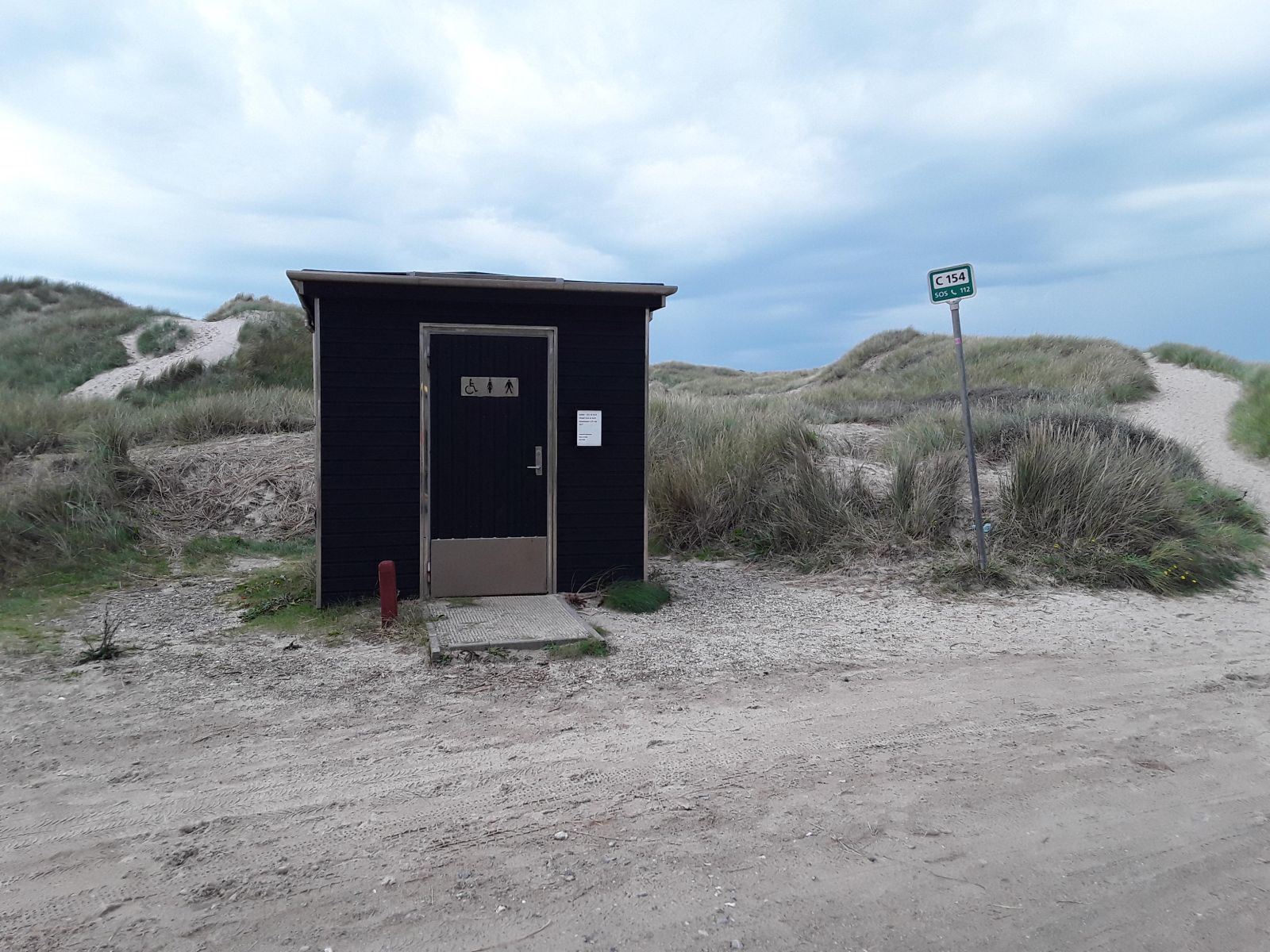 Toilet ved p-plads Græm Strand