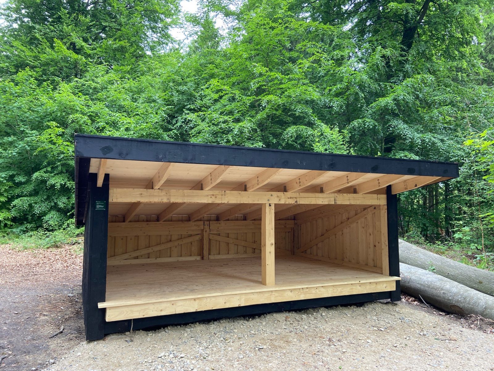 Kig ind i shelter