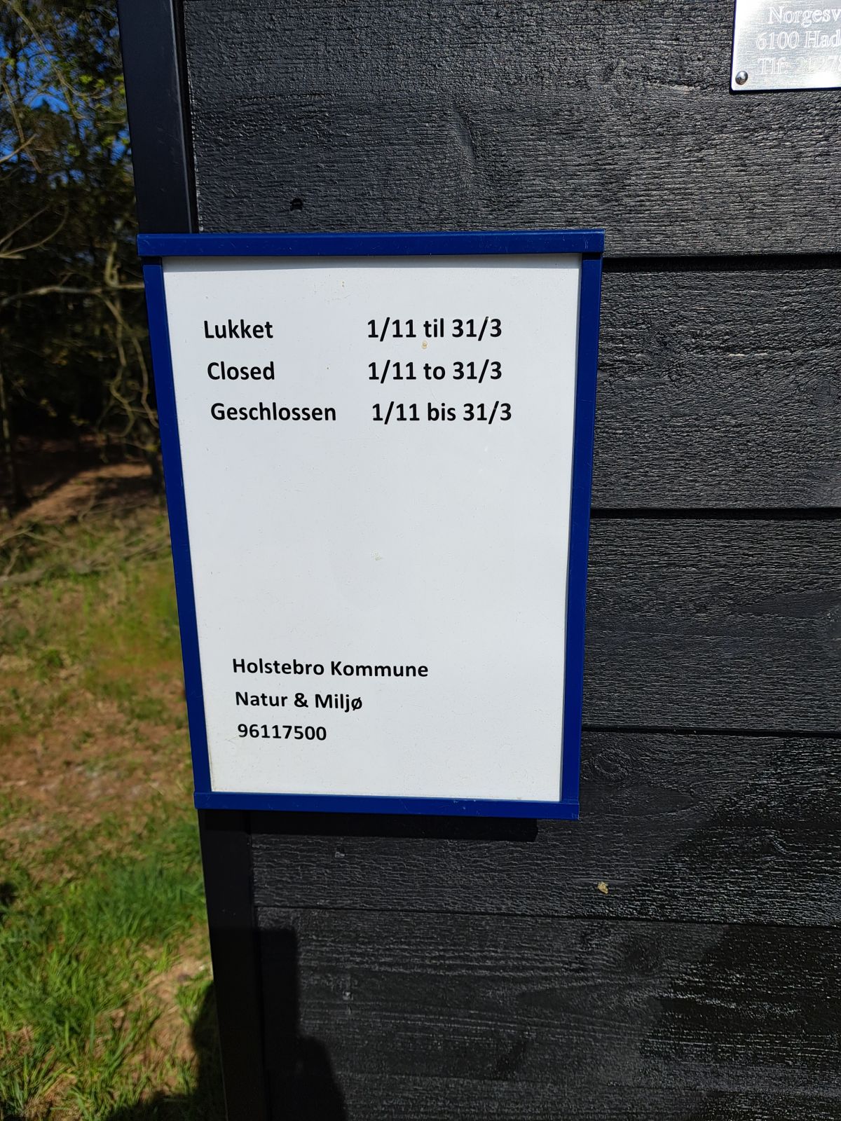 Toilettet er sæsonåben fra d. 1/4-31/10