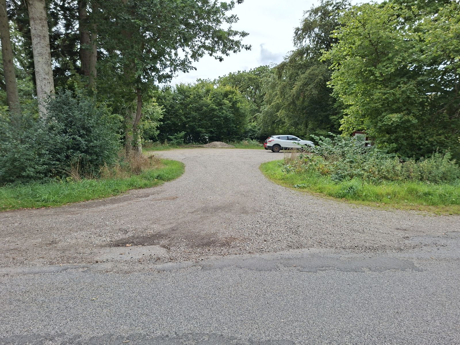 Adgang til parkeringspladsen fra Vasevej