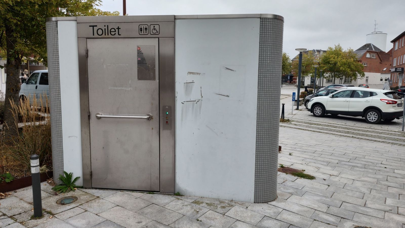Toilet_2024