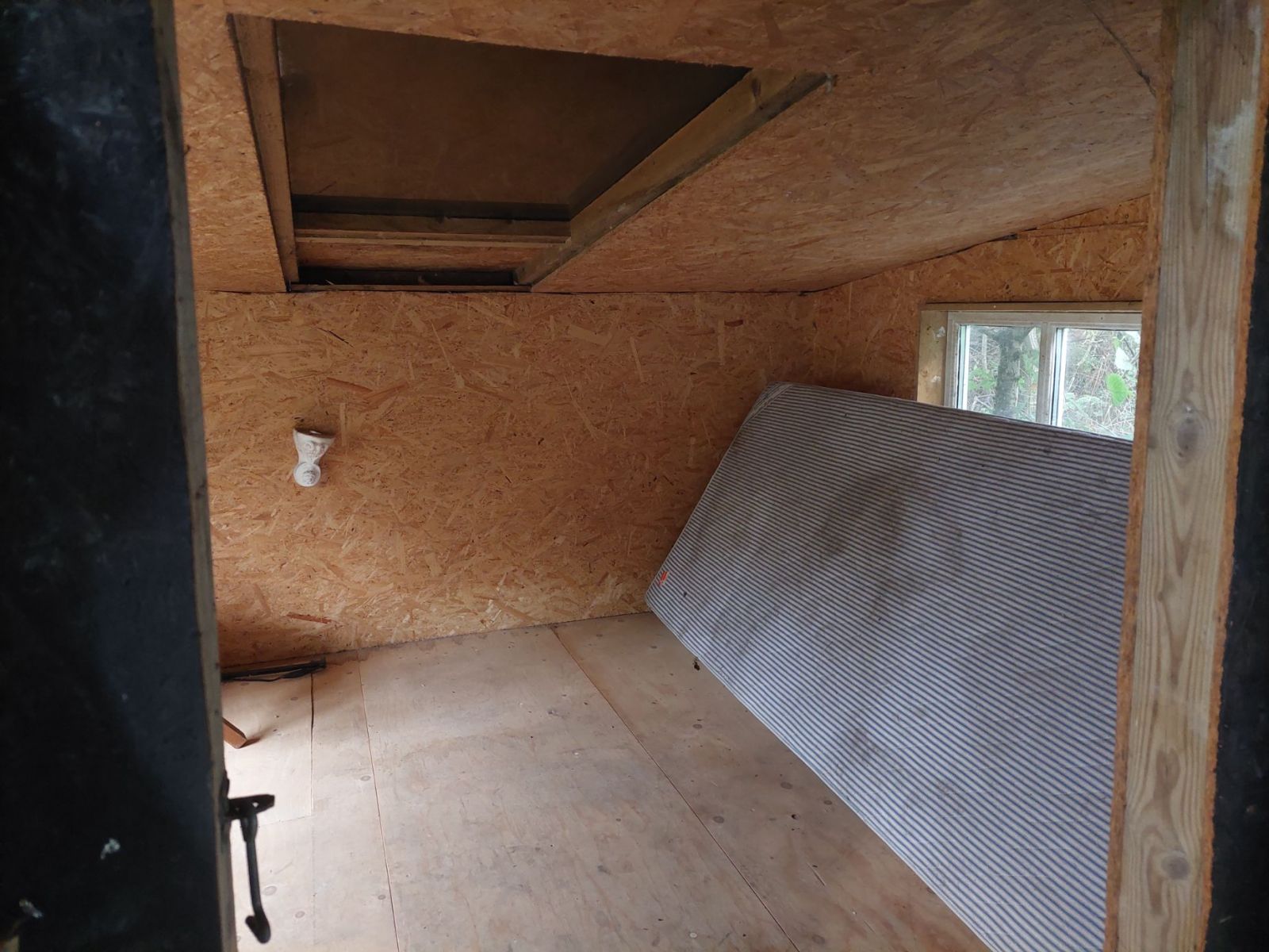 Hankelbjergs shelter og bålhytte – miniature 9