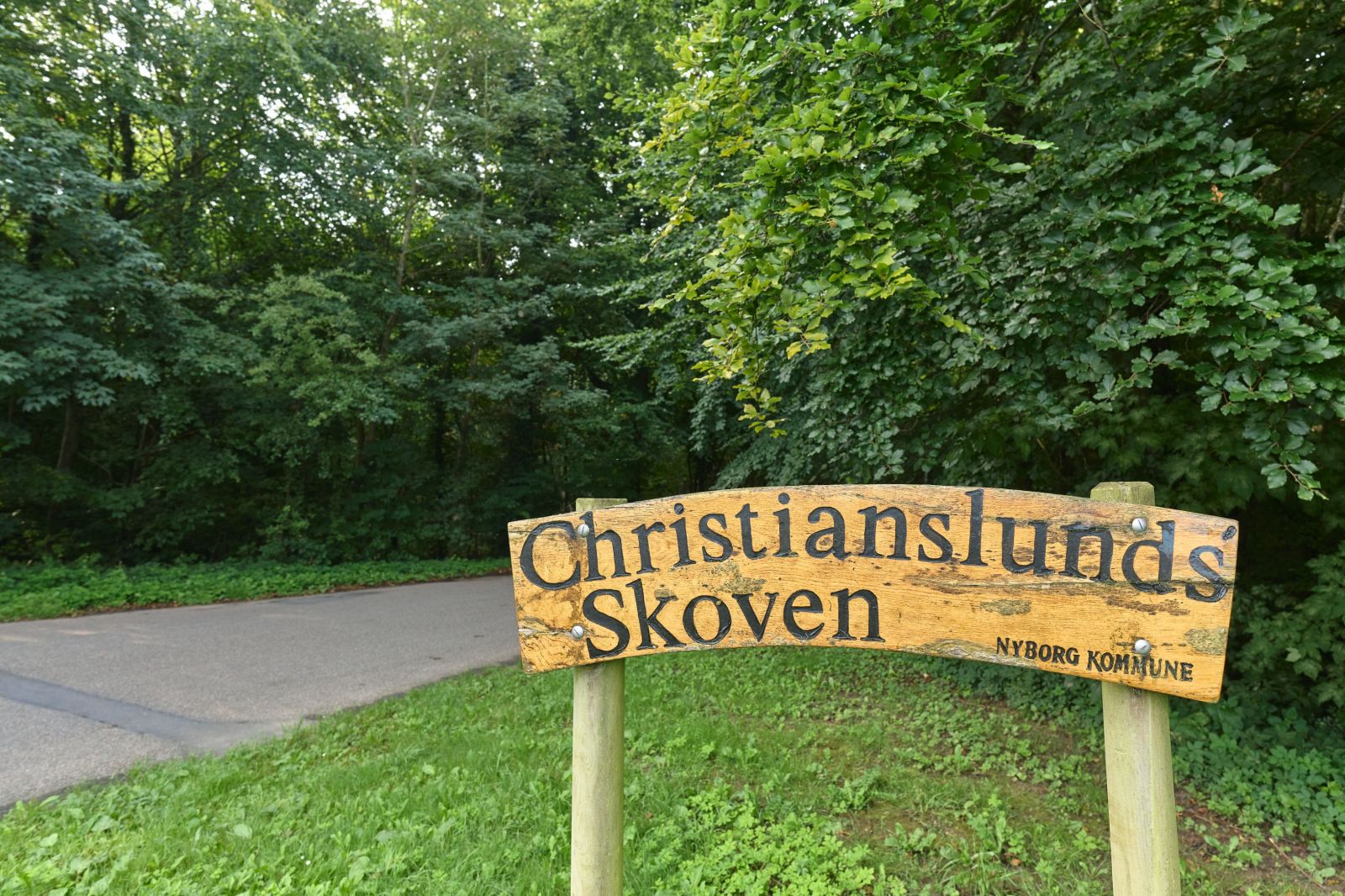Skilt ved Christianslundsskoven i Nyborg.