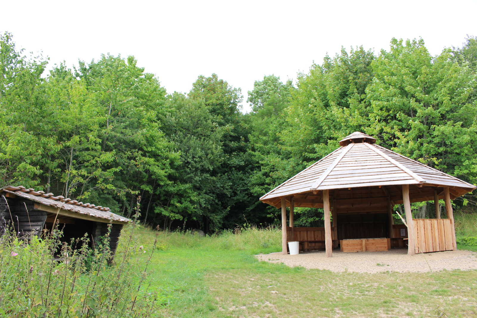 Skovgård Shelterplads – miniature 1