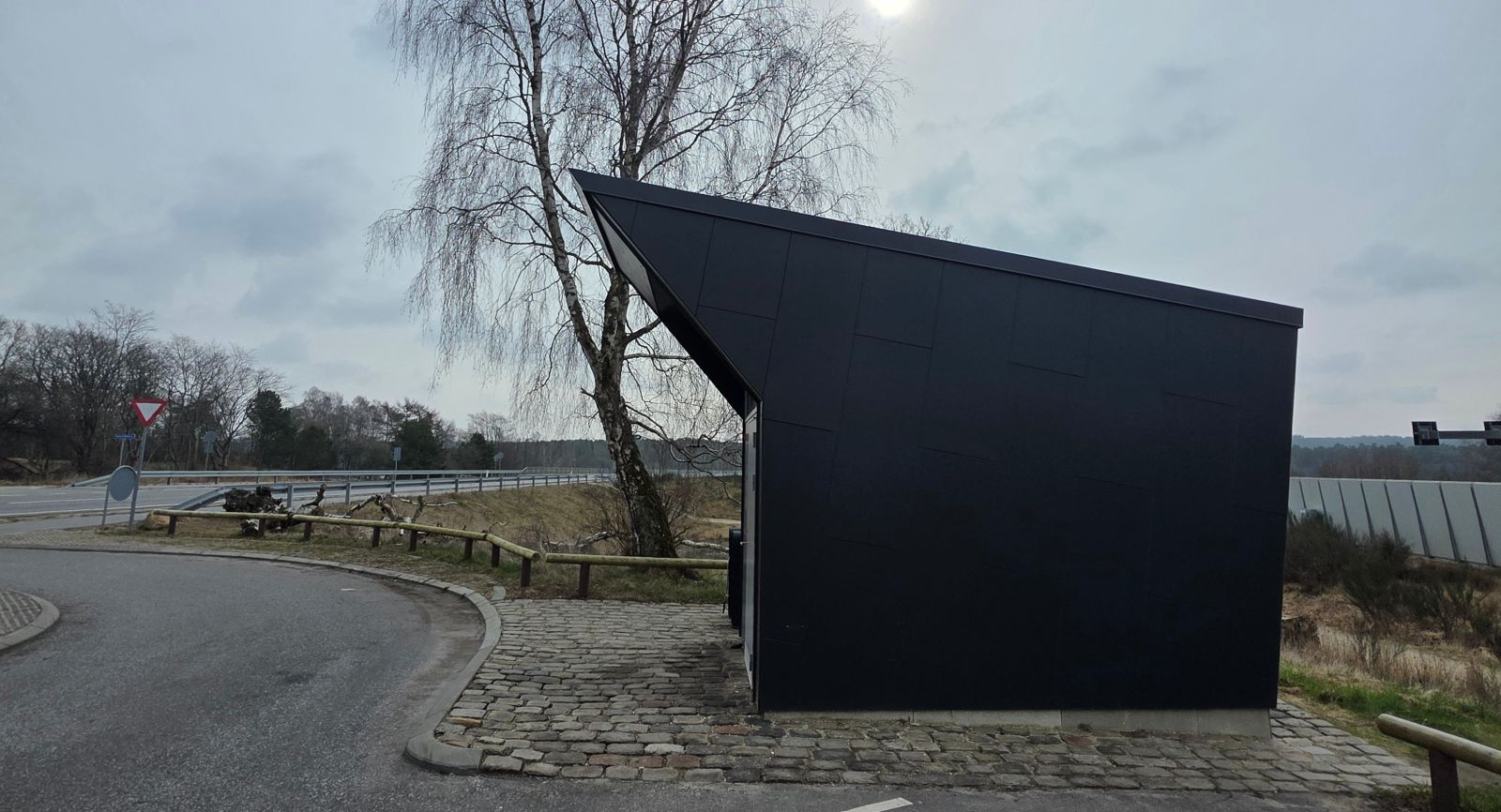 Toilet på p-plads ved Gudenåstien, Silkeborg 