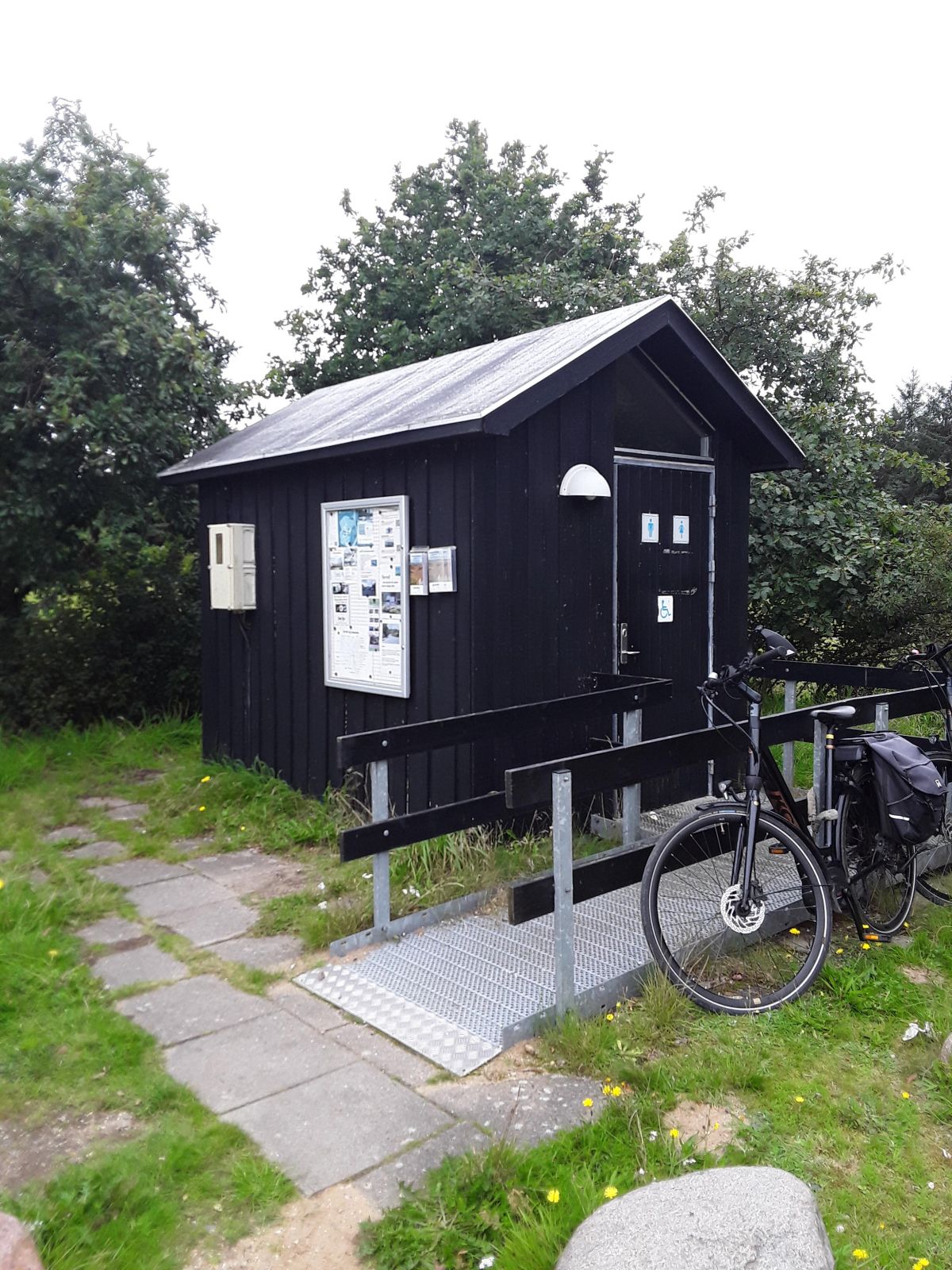 Toilet ved p-plads Stubberkloster