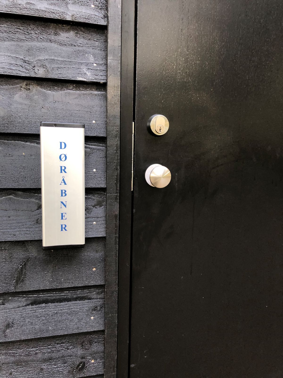 Elektronisk døråbner