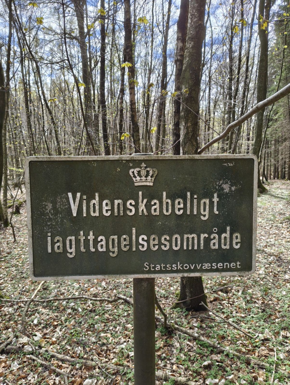 Skilt med teksten: Videnskabeligt iagttagelsesområde.