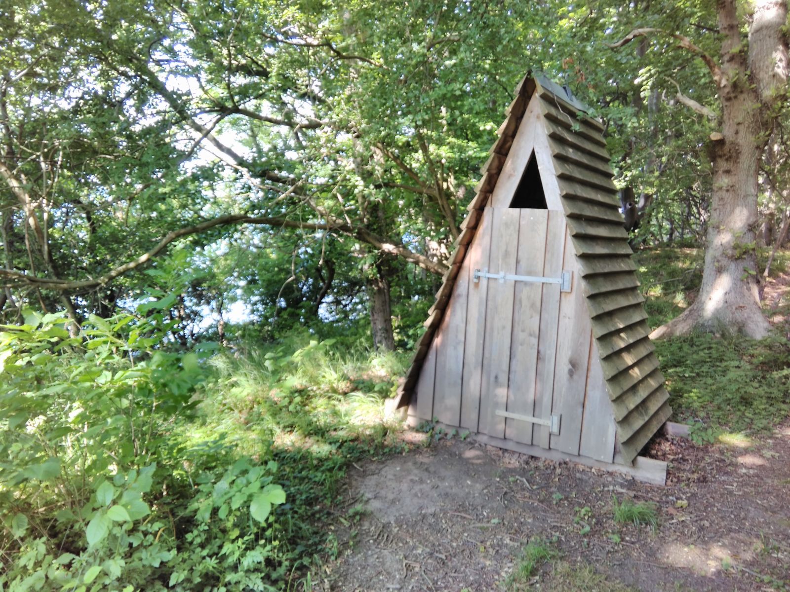 Toilet ved Grund Skov Shelterplads, shelter in Denmark