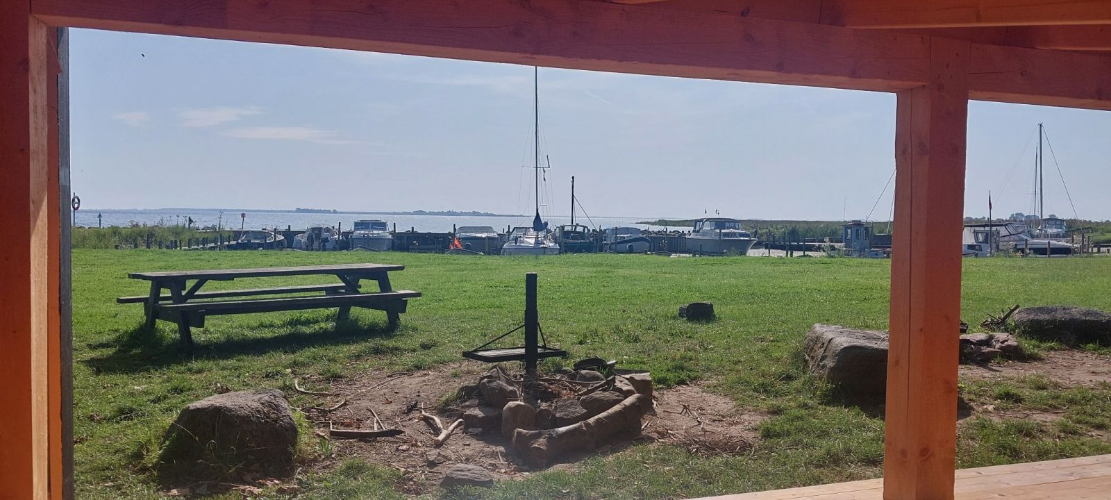 Udsigt over Sandvig Havn