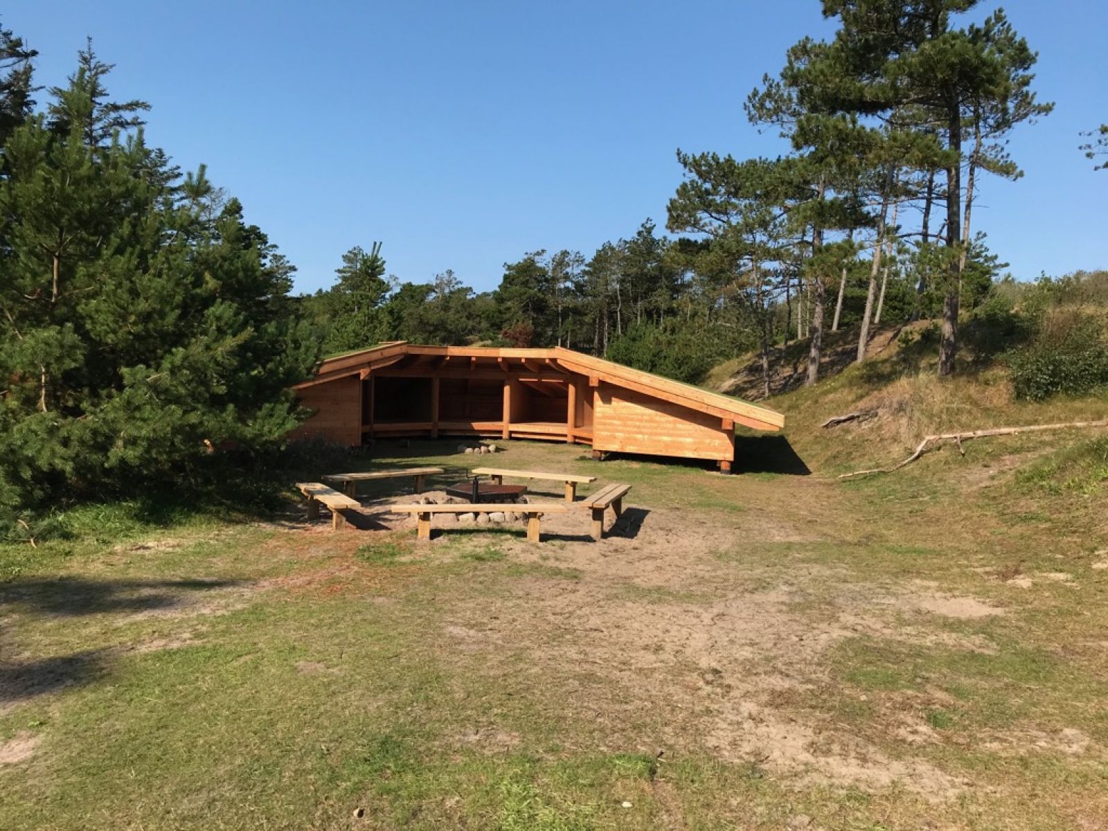 Stort Shelter - Lodbjerg Fyr – miniature 1