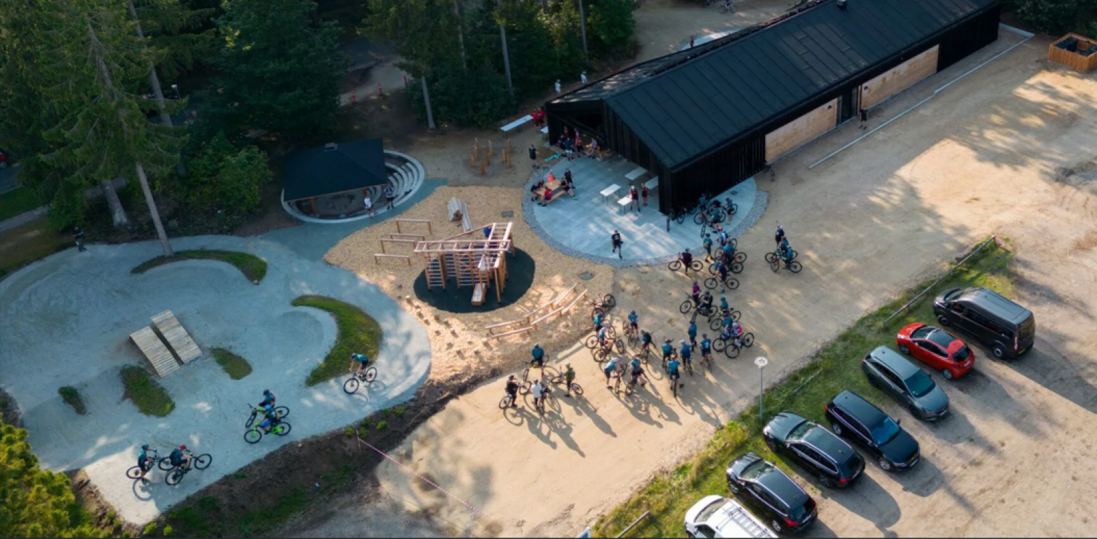 Dronefoto af Trailcenter Silkeborg