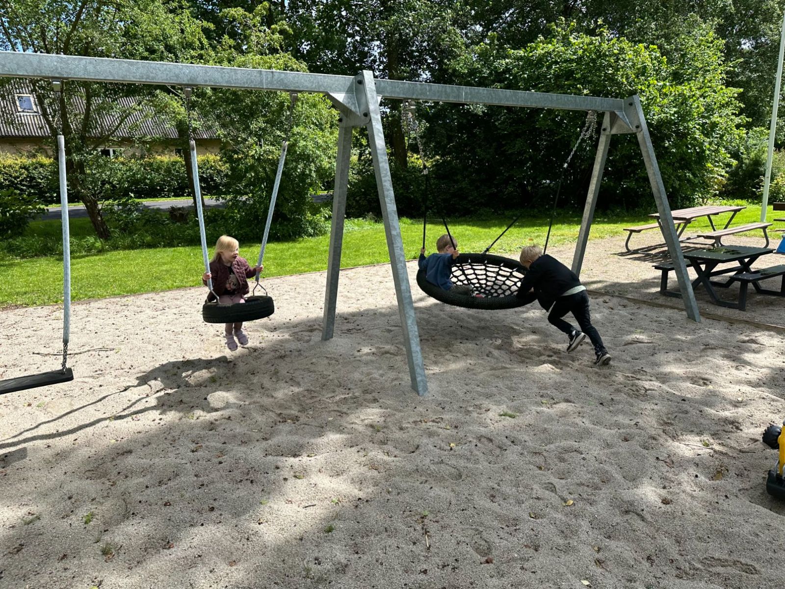 Legepladsens gynger