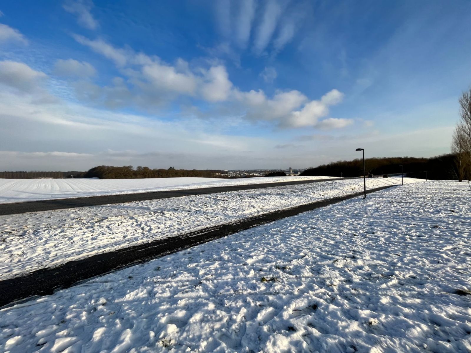 Billede af udsigten fra kælkebakken ved Østerhåbsvej