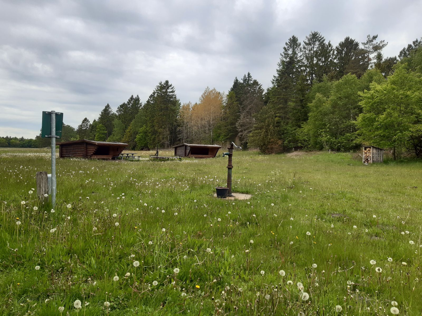 Primitiv overnatningsplads ved Skeldalen           – miniature 2