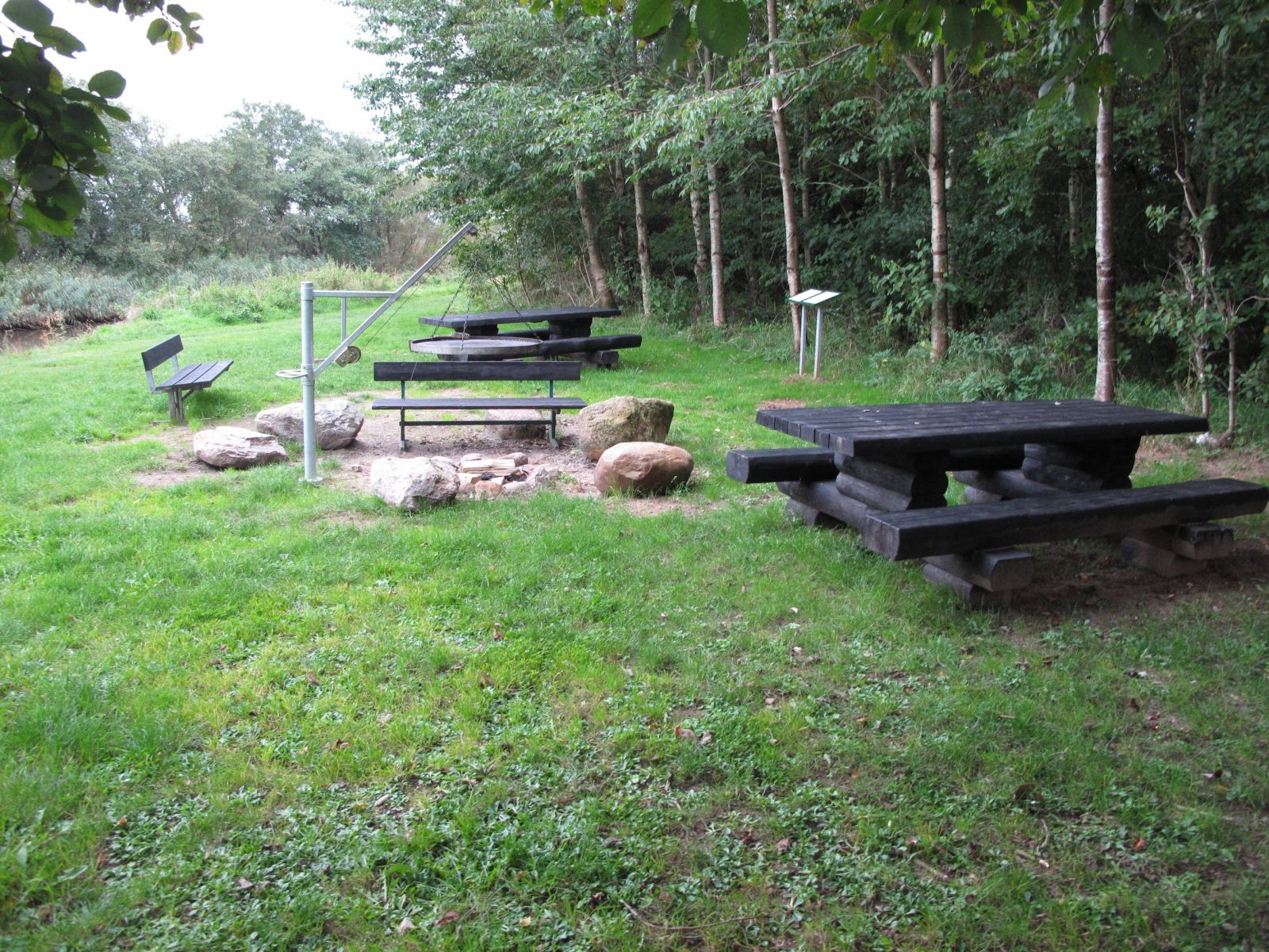 Bord/bænk ved Storå