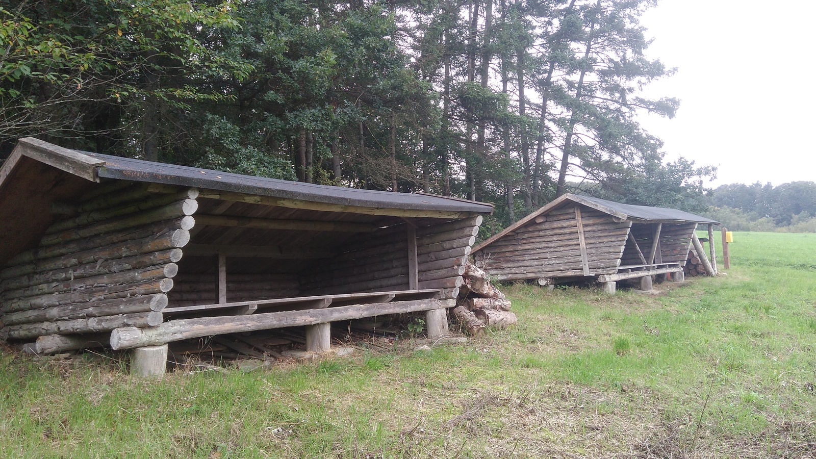 Shelters ved Klovborg - Matrup Å                   – miniature 1