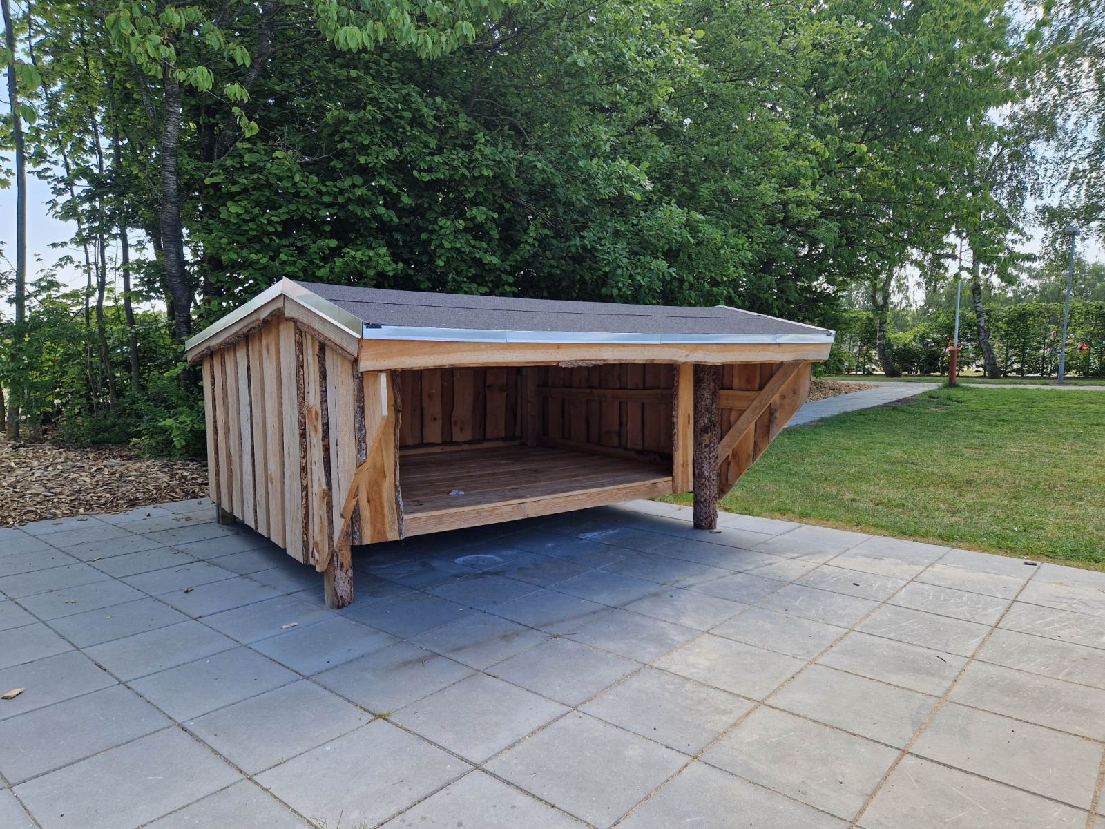 Shelters ved Glesborg Bypark – miniature 1