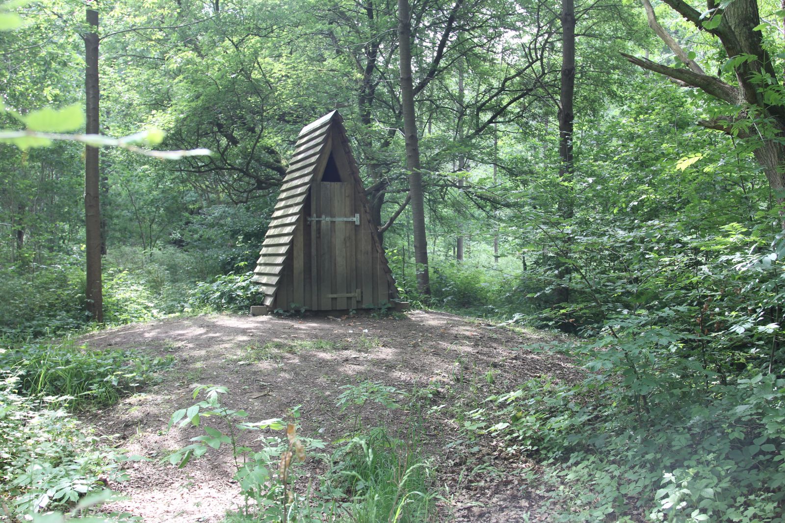 primitivt toilet