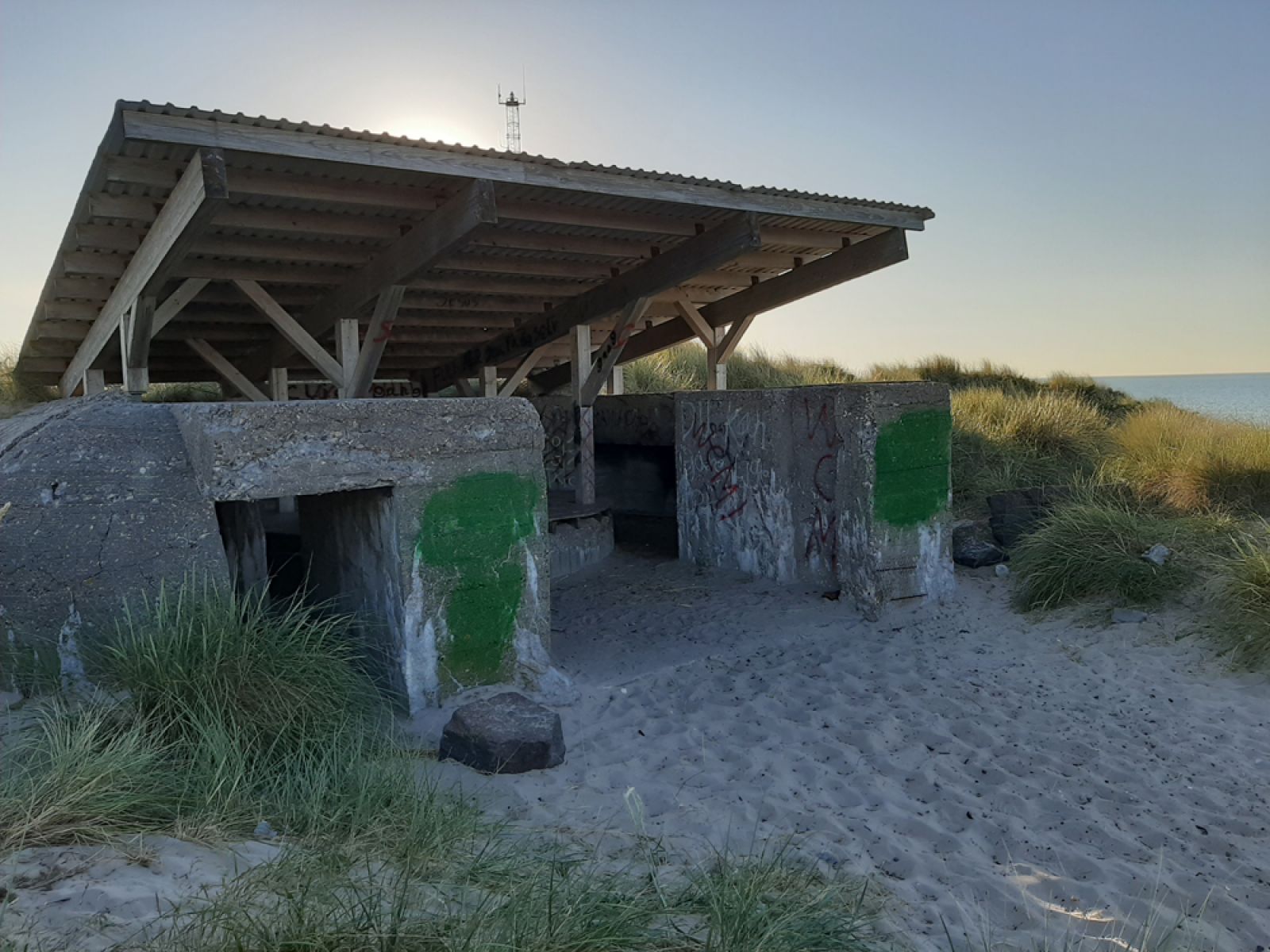 Shelter v/Thyborøn Kanal                           – miniature 3