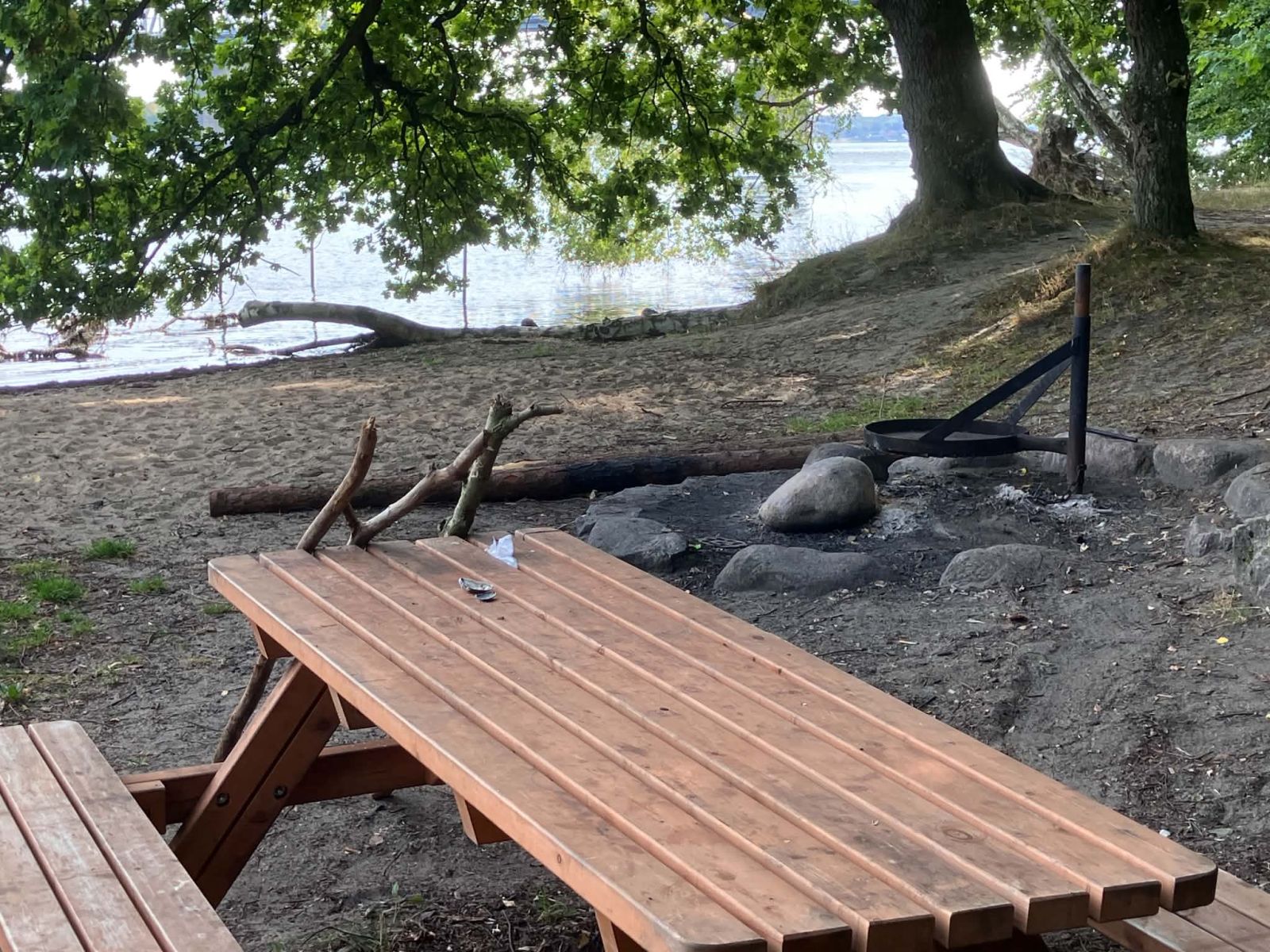 Bord/bænksæt på strand