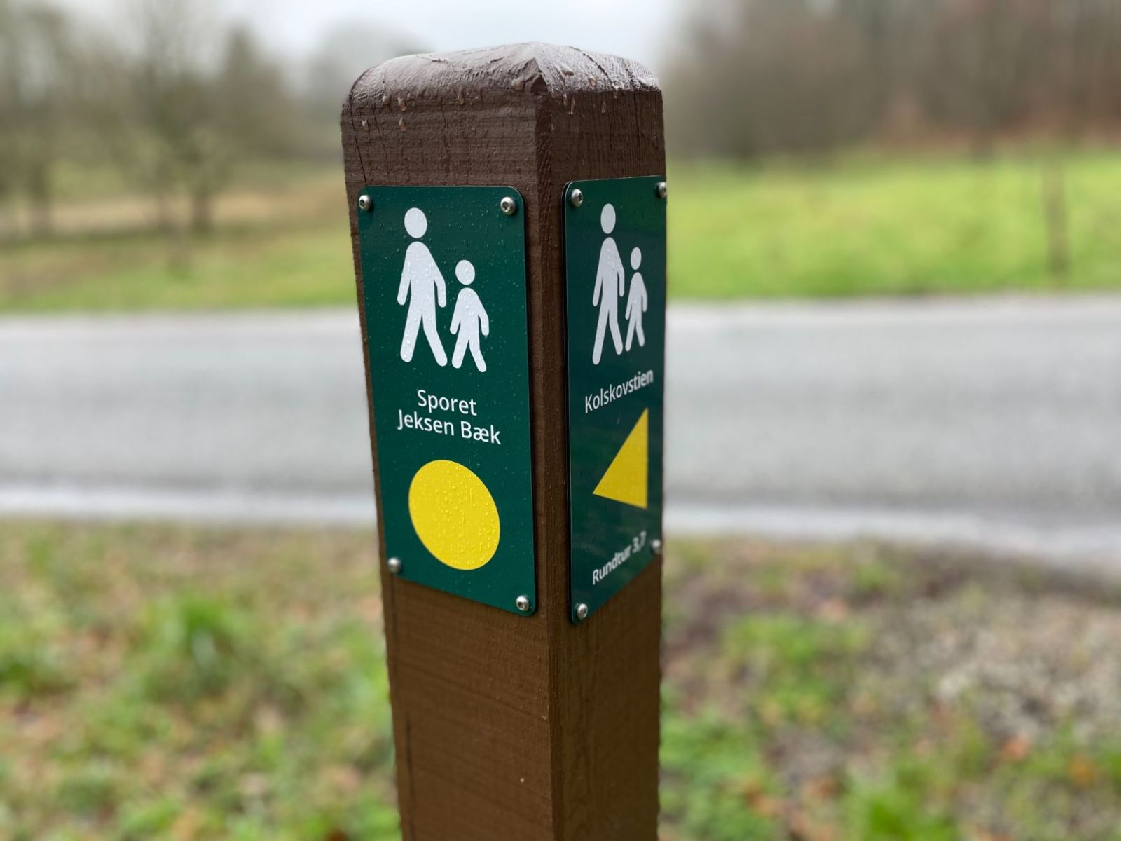 Sporet om Jeksen Bæk og Bjertrupskov