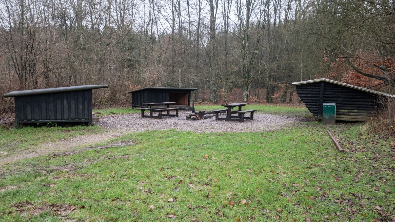 Søheden Skov - bookbart shelter "Grævlingebo" – miniature 1
