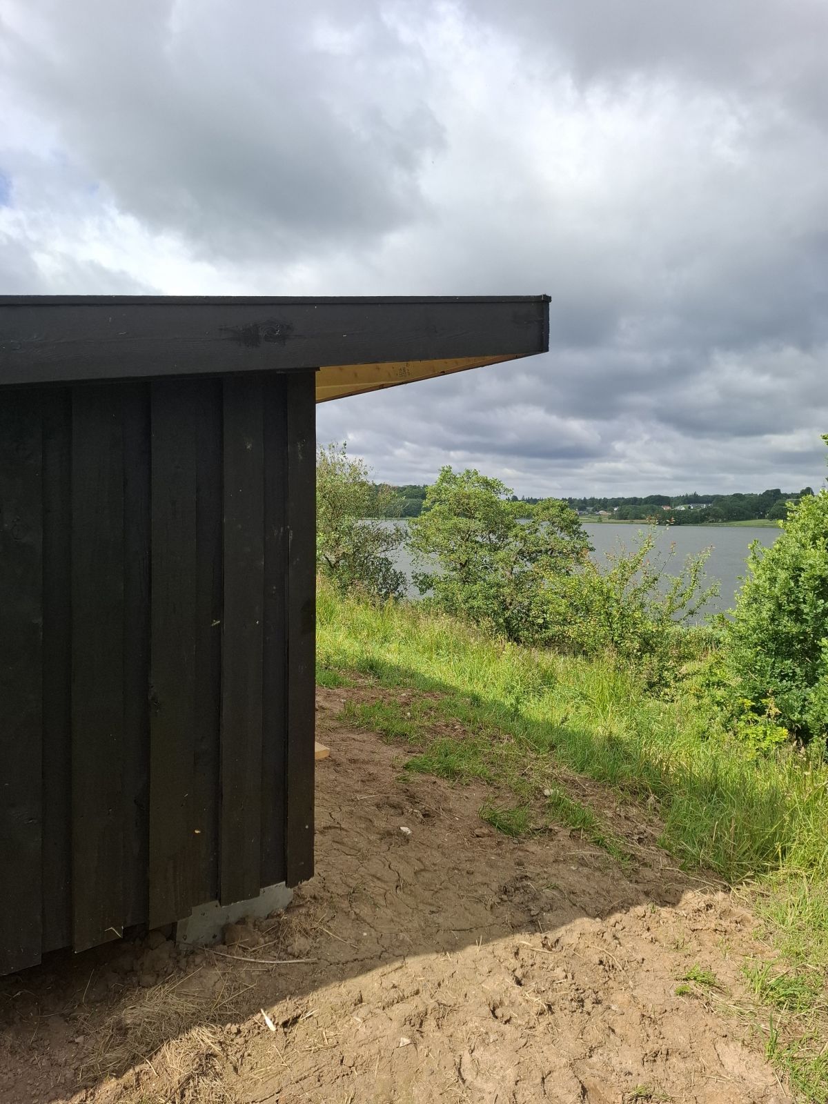 Udsigt fra shelter over Engelsholm Sø
