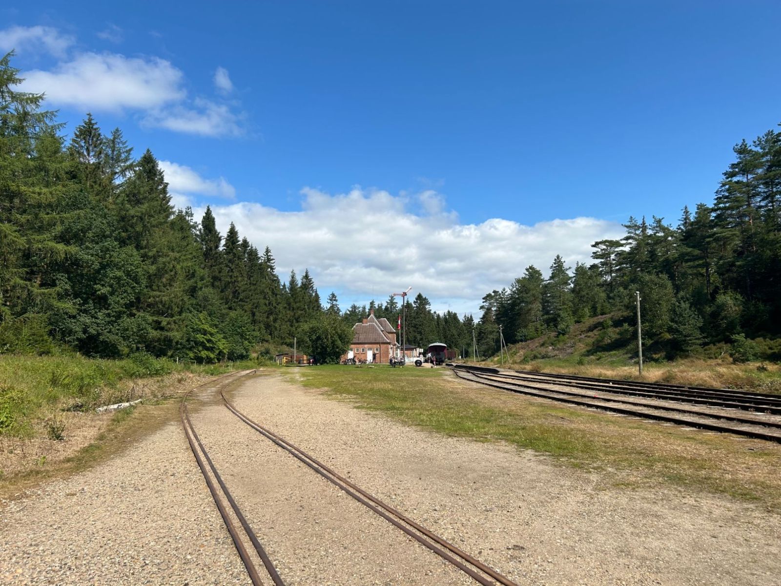 Bryrupbanen, Vrads Station, shelter 2 – miniature 1