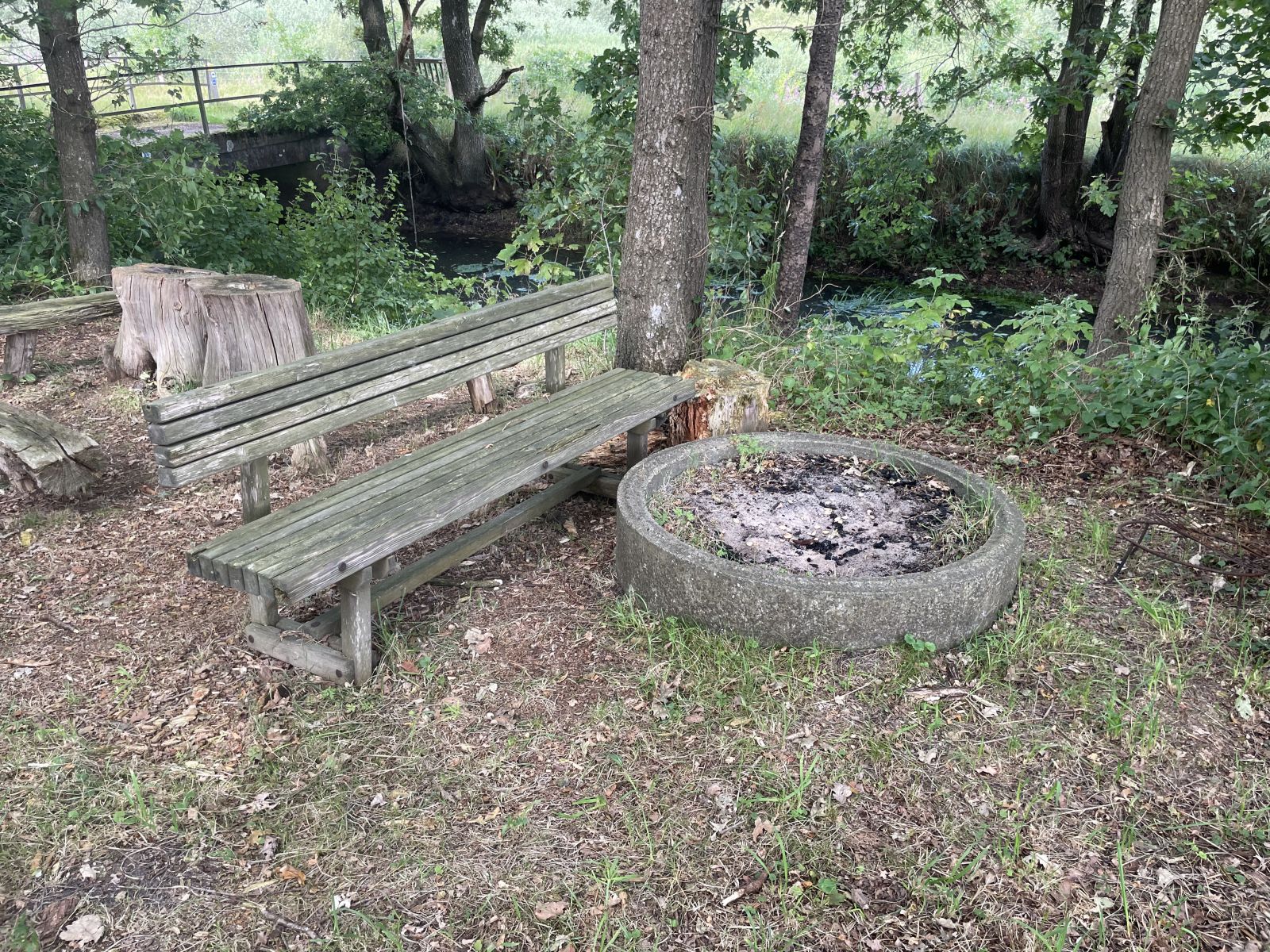 Bålplads ved åen
