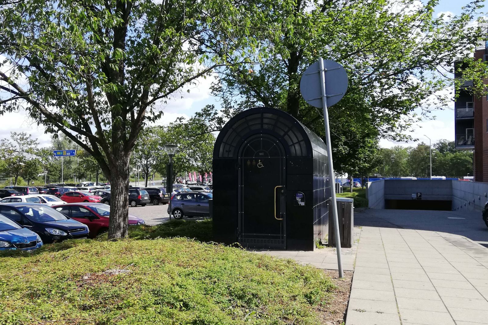 Toilet set fra vest v. indgang