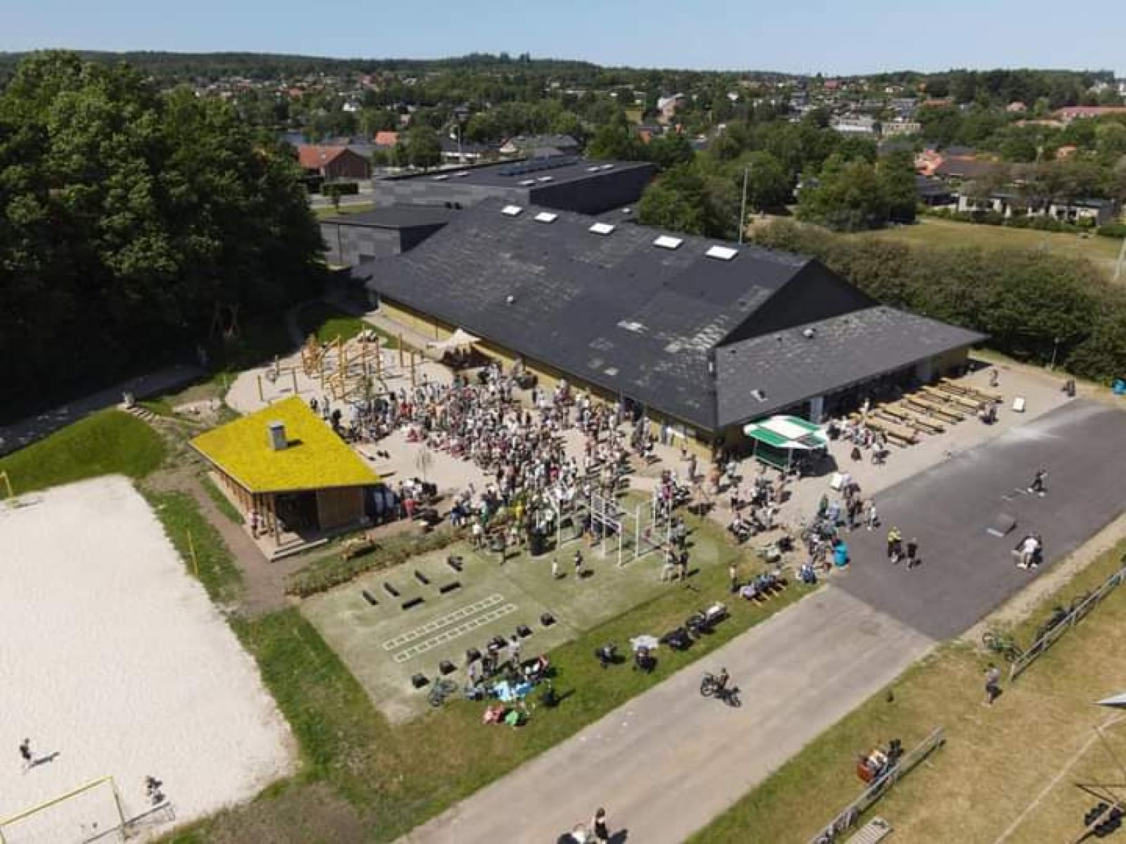 Bålhytten, Hallen, Virklund Fællespark