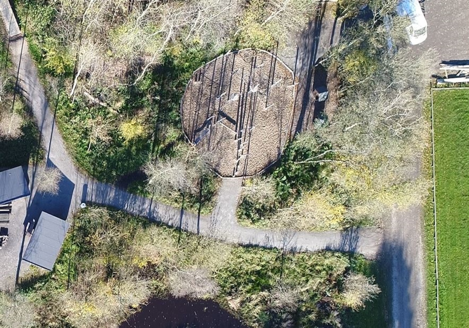 Dronefoto af legepladsen