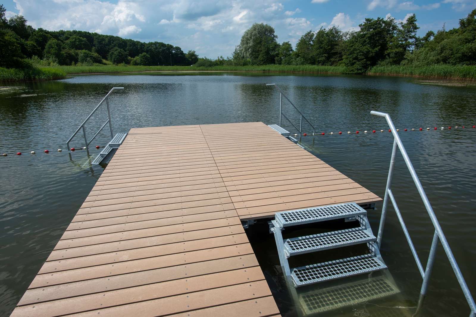 Badebro ved Gymnasiesøen