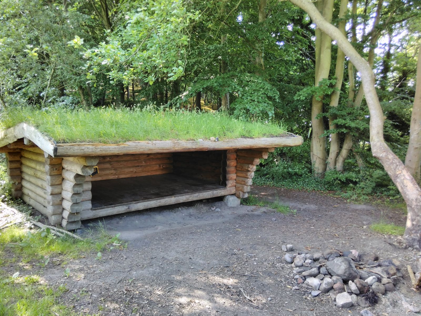 Grund Skov Shelter – miniature 7