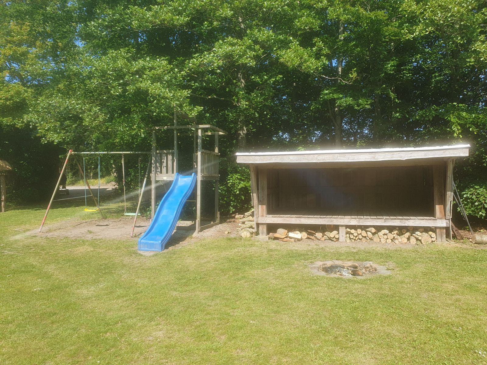 Shelters v/ Sangstrup Forsamlingshus – miniature 1