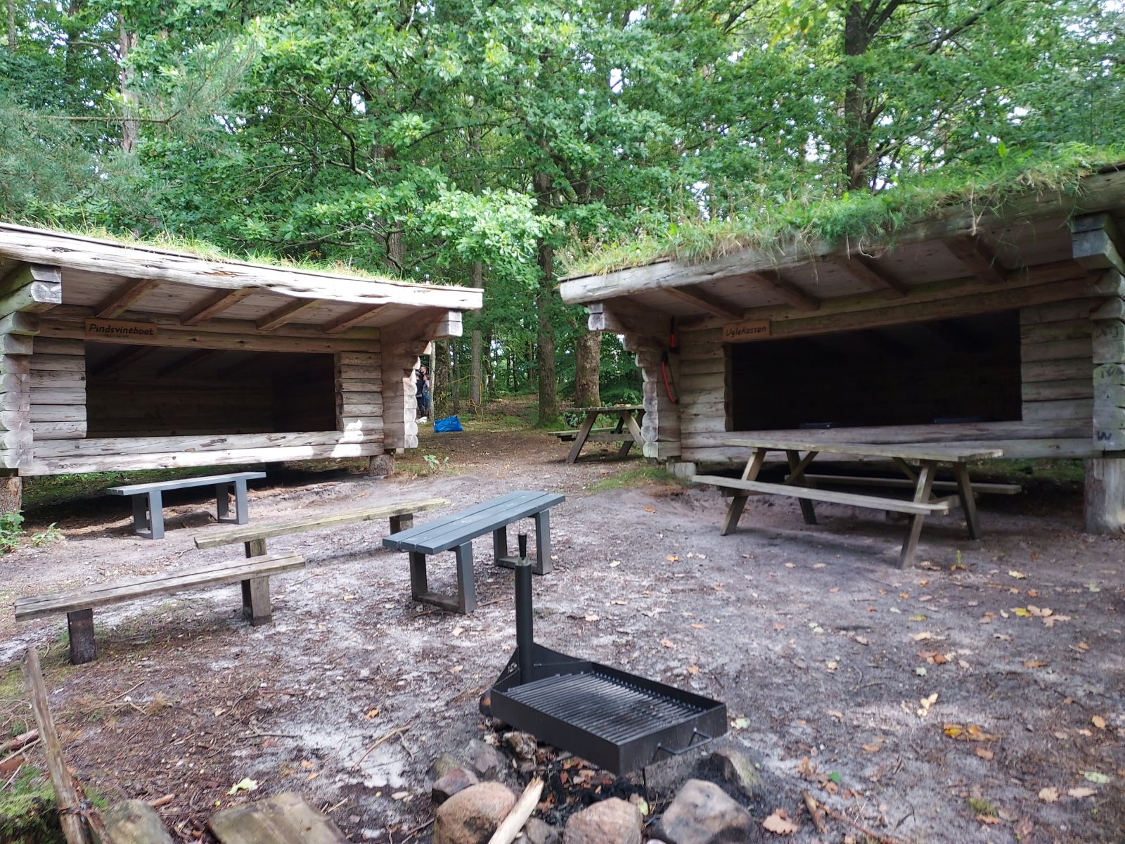 Shelter PINDSVINEBOET og UGLEKASSEN