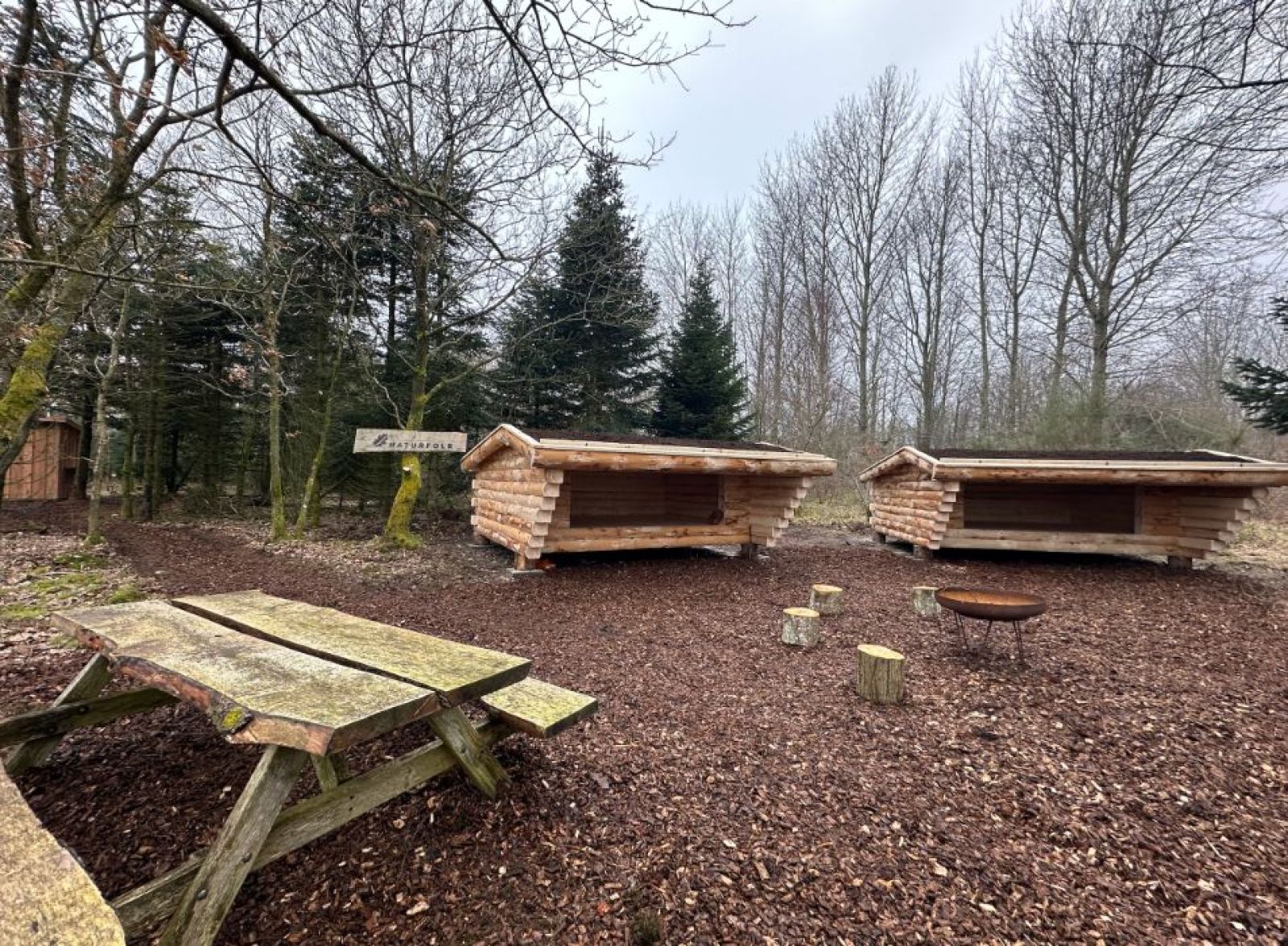 Naturfolk Shelter og bålplads – miniature 1
