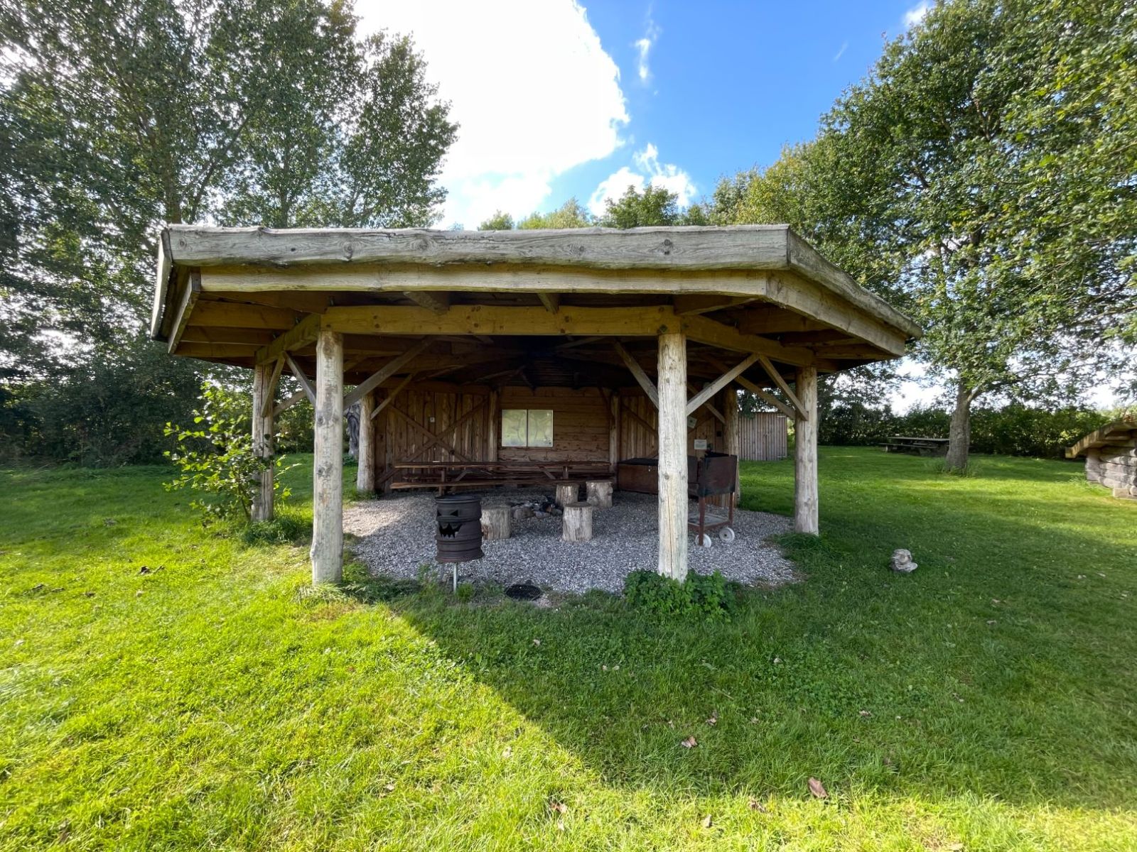 Bålhytte ved Skovsøen i Vester Hæsinge, shelter in Denmark