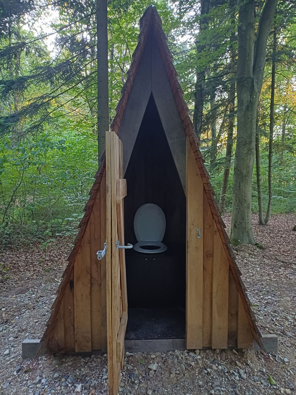 Primitivt muldtoilet
