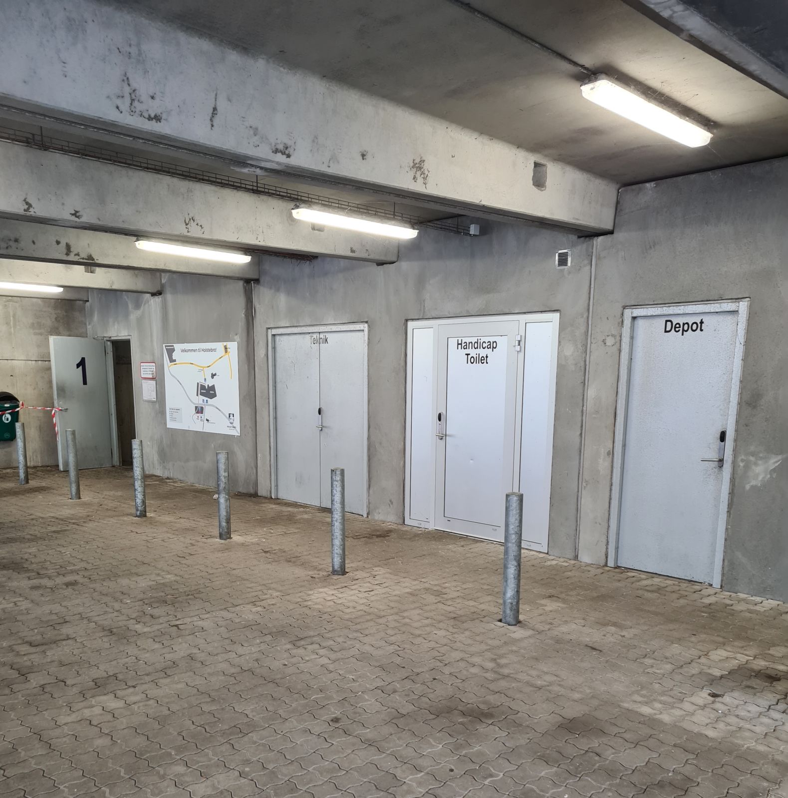 Toilet Parkeringshus Skolegade 24 7500 Holstebro