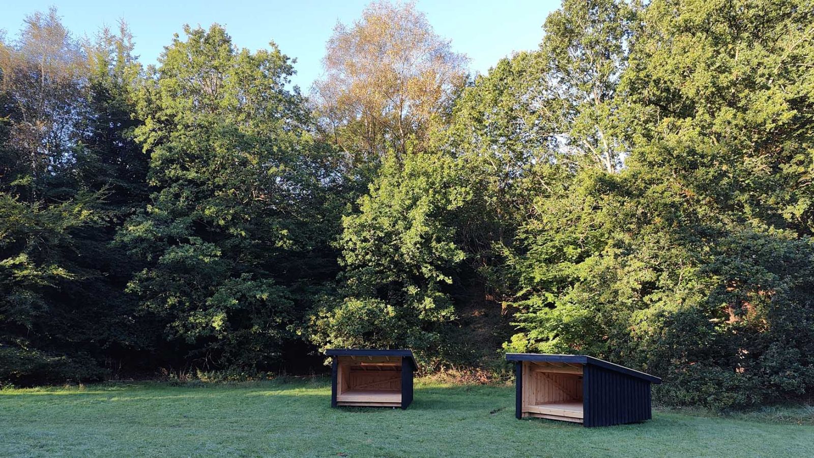 De to shelters ved Stendalspladsen